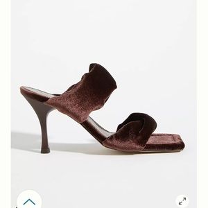 NWT Anthropologie Alohas Twist Velvet Heels